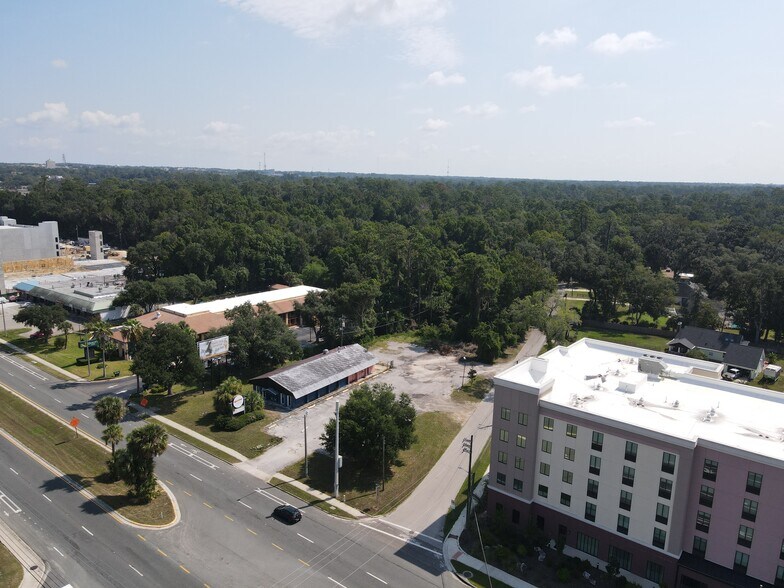 More Photos Of 2445 SW 13th St, Gainesville Storefront Retail Office For Sale