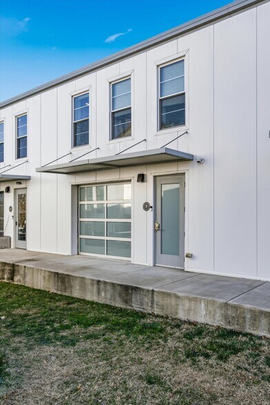 More Photos Of 370 Herron Dr, Nashville Loft Creative Space For Sale