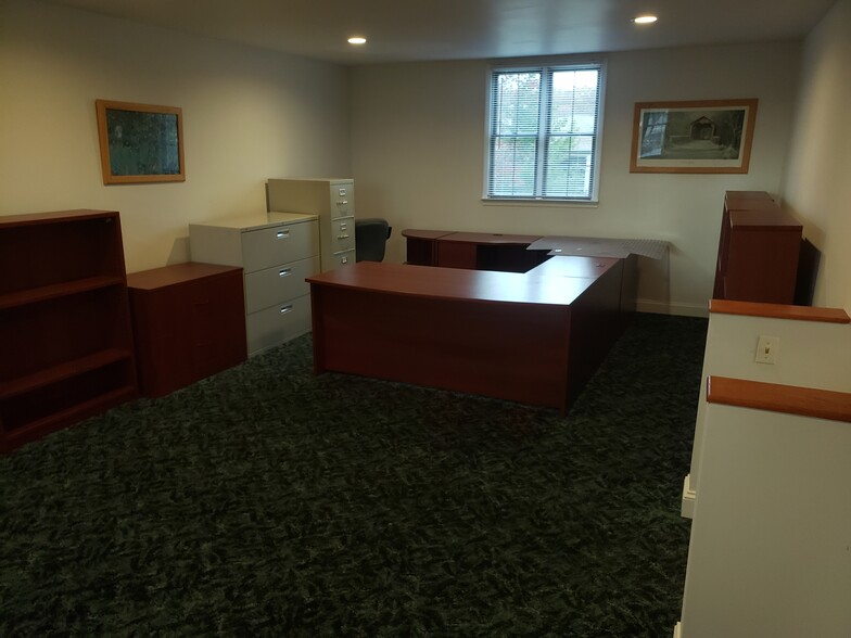 More Photos Of 1560-1570 McDaniel Dr, West Chester Office For Lease