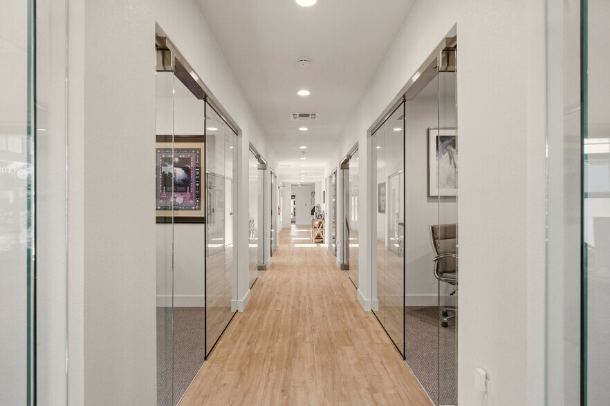 More Photos Of 7274 Elm St, Frisco Office For Sale