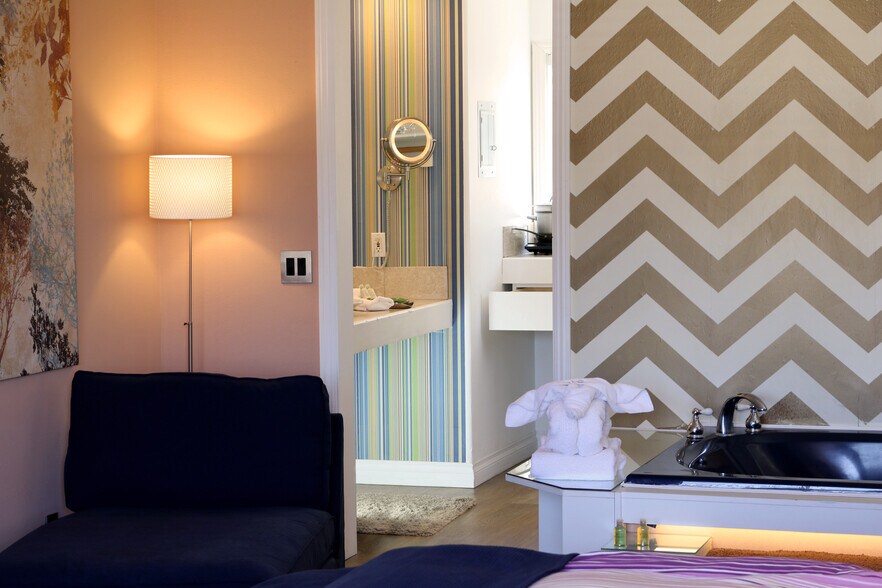 More Photos Of 41095 W Big Bear Blvd, Big Bear Lake Hotel For Sale