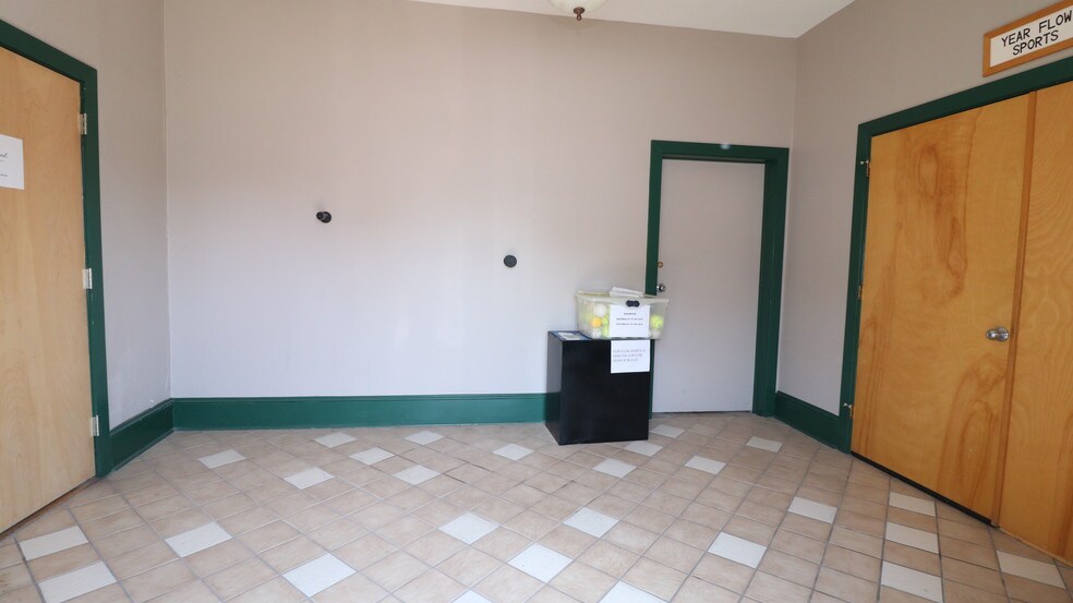 More Photos Of 214-218 S 4th St, Perkasie Warehouse For Lease