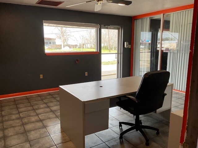 More Photos Of 1517 W Main St, La Porte Auto Repair For Sale