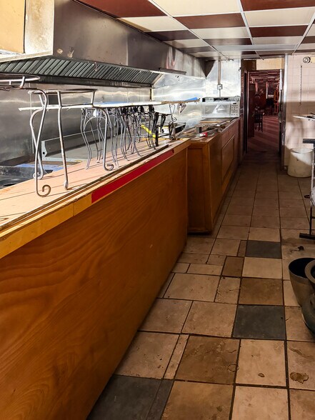 More Photos Of 3935 S Kedzie Ave, Chicago Storefront Retail Residential For Sale
