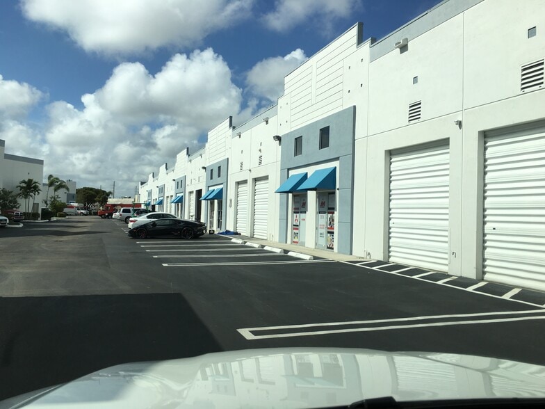 More Photos Of 2355 NW 70th Ave, Miami Warehouse For Lease