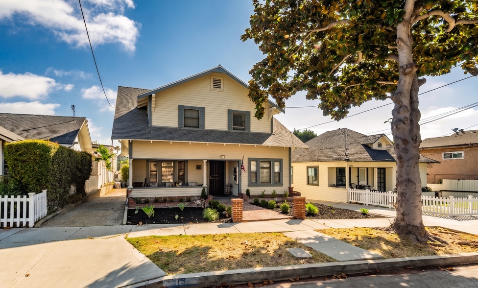 More Photos Of 319 N Gertruda Ave, Redondo Beach Apartments For Sale