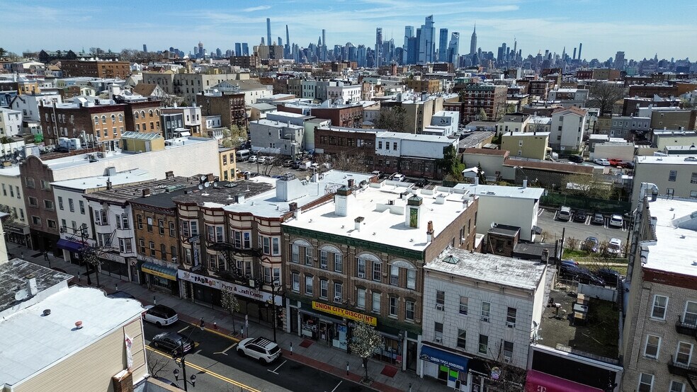 More Photos Of 814-816 Summit Ave, Union City Apartments For Sale