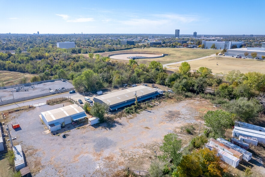 More Photos Of 319-323 NW 59th St, Oklahoma City Manufacturing For Sale