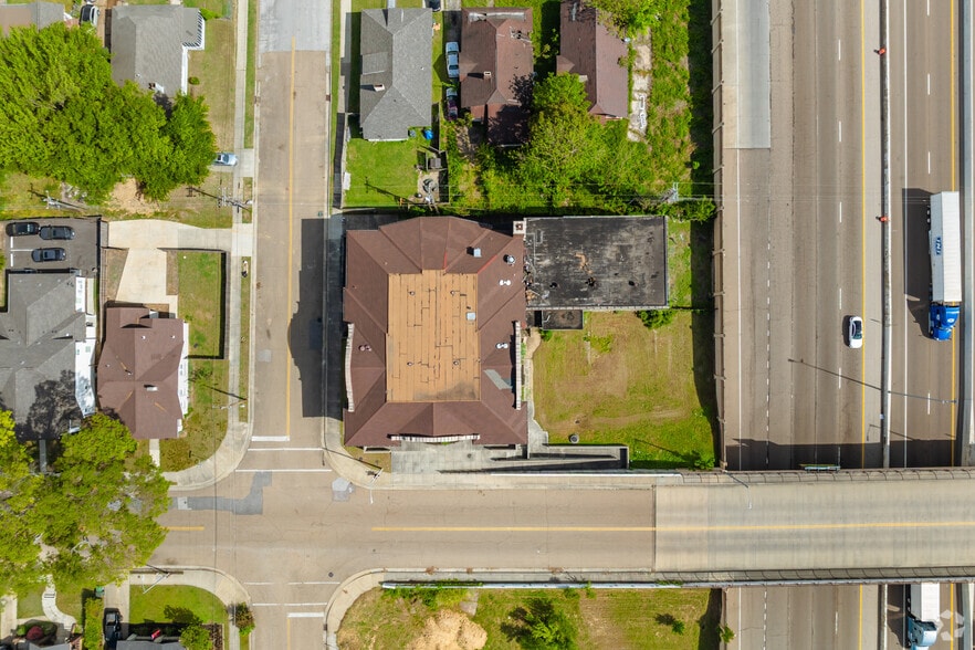More Photos Of 1110 Faxon Ave, Memphis Religious Facility For Sale