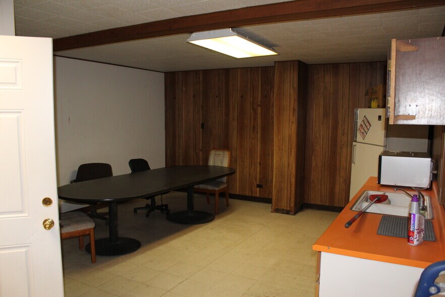 More Photos Of 8777 Brighton Rd, Henderson Industrial For Sale