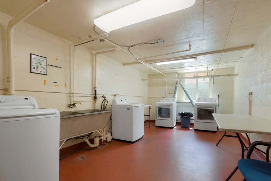 More Photos Of 1550 Pennsylvania St, Denver Apartments For Sale