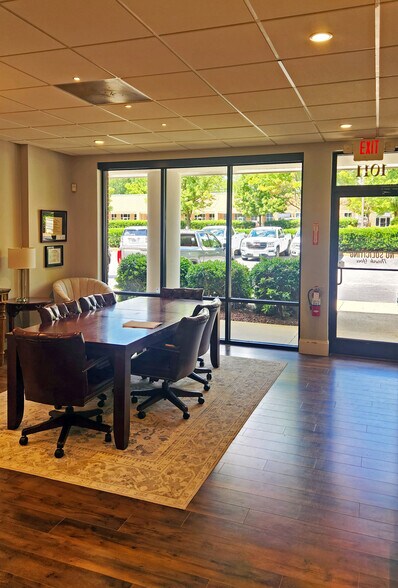 More Photos Of 1009-1017 Classic Rd, Apex Light Distribution For Sale