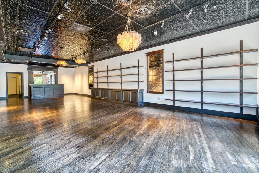 More Photos Of 943 Pearl St, Boulder Storefront Retail Office For Lease