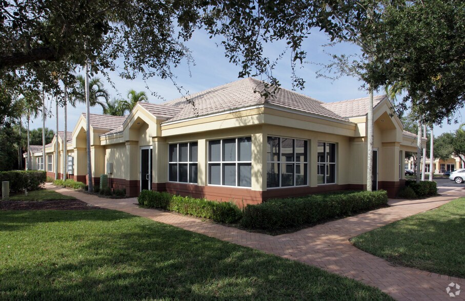 More Photos Of 24880 Burnt Pine Dr, Bonita Springs Unknown For Lease
