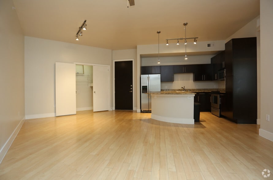 More Photos Of 4123 Cedar Springs Rd, Dallas Apartments For Lease