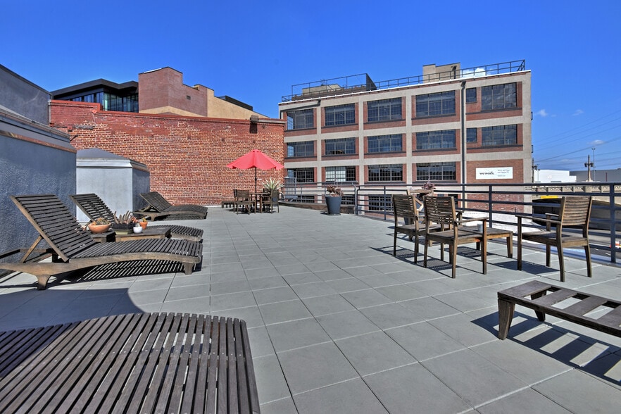 More Photos Of 500-530 Molino St, Los Angeles Office For Sale