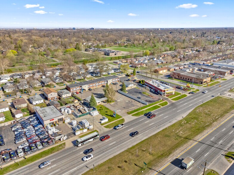 More Photos Of 6452 N Telegraph Rd, Dearborn Heights Hotel For Lease