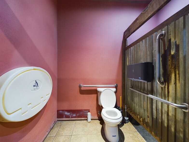 More Photos Of 4512 E M-21, Corunna Restaurant For Sale