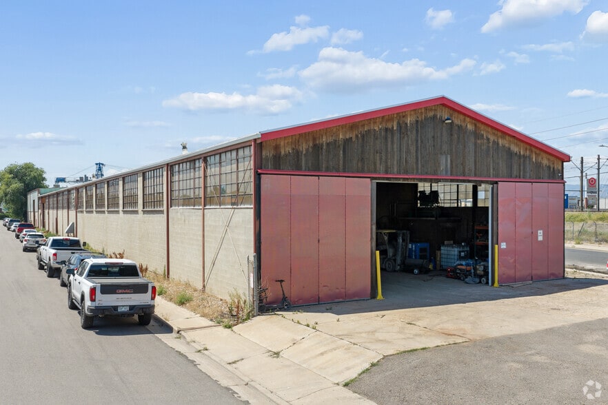 More Photos Of 3755 S Lipan St, Englewood Manufacturing For Sale