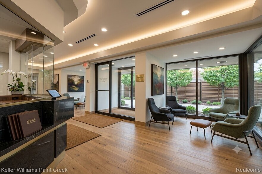 More Photos Of 30000 Orchard Lake Rd, Farmington Medical For Lease