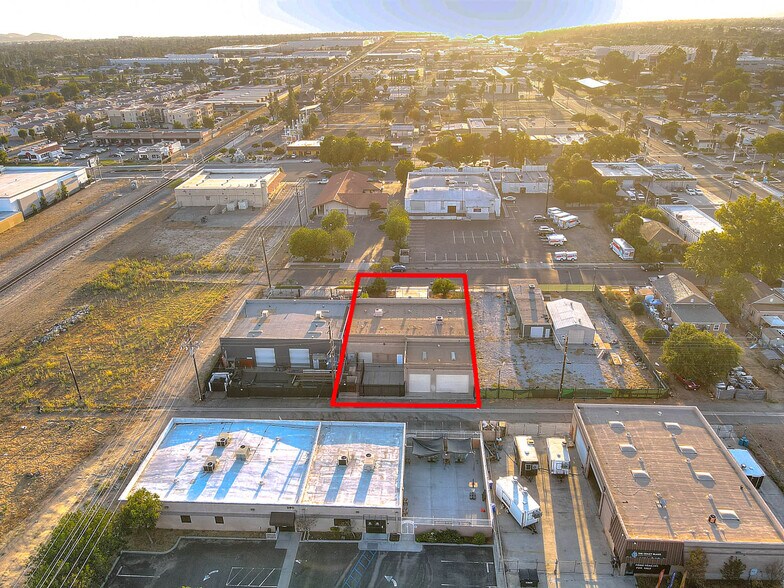 More Photos Of 229 S Olive Ave, Rialto Warehouse For Sale