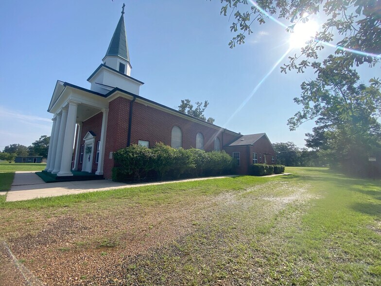 More Photos Of 15605 Parkway Drive, Hosston Religious Facility For Sale