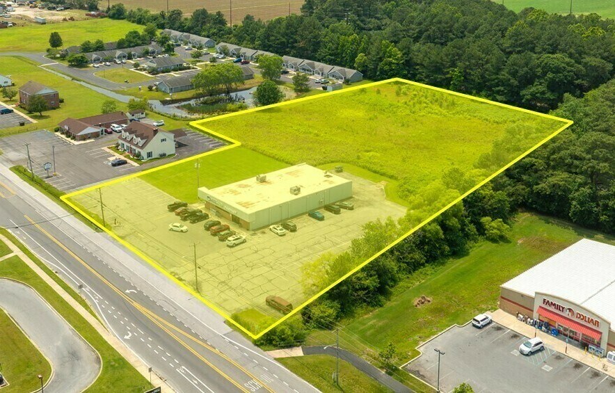 More Photos Of 1120 S Central Ave, Laurel Land For Sale