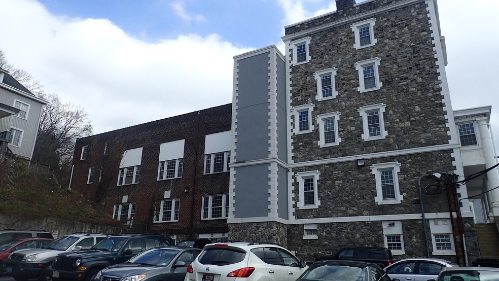 More Photos Of 75 S Main St, Phillipsburg Office For Lease