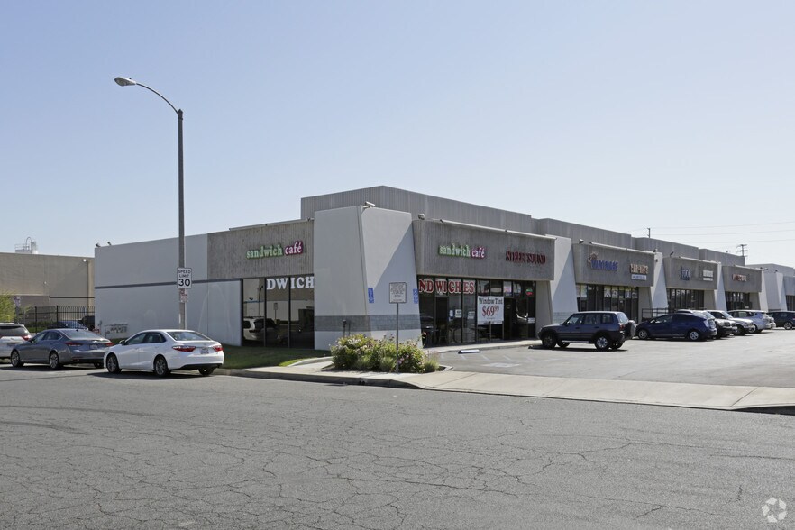 More Photos Of 13231-13245 Rosecrans Ave, Santa Fe Springs Showroom For Lease
