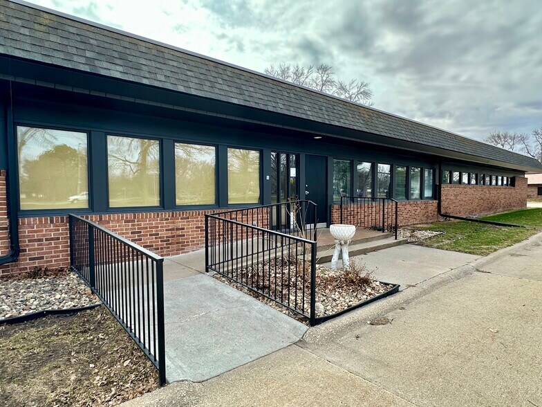 More Photos Of 230 E 22nd St, Fremont Medical For Lease