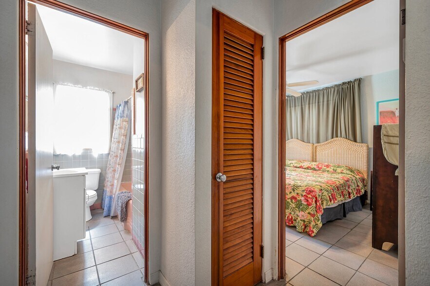 More Photos Of 1803 Gulf Blvd, Indian Rocks Beach Hotel For Sale