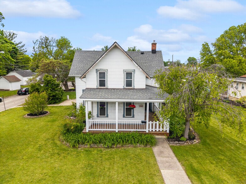 More Photos Of 4103 Broadway, Grove City Freestanding For Sale