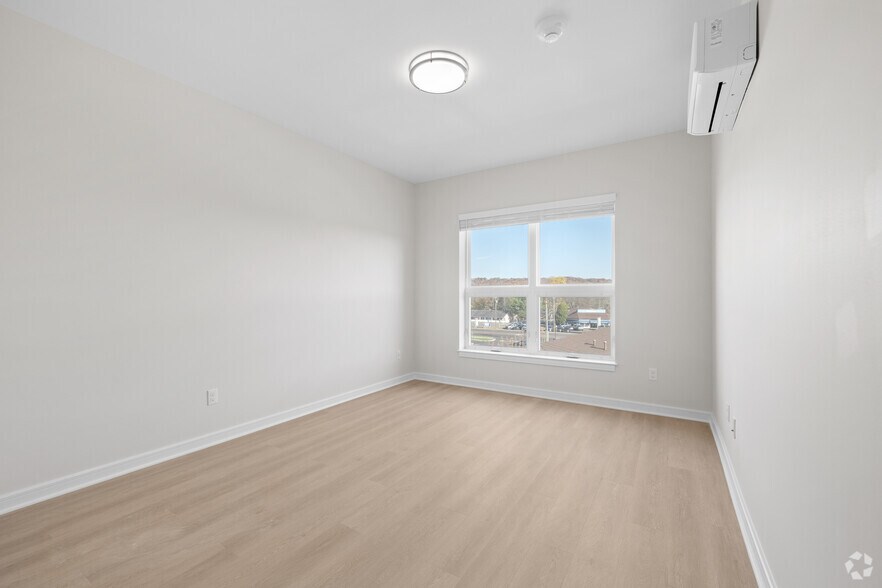 More Photos Of 441-447 Washington Ave, North Haven Apartments For Lease