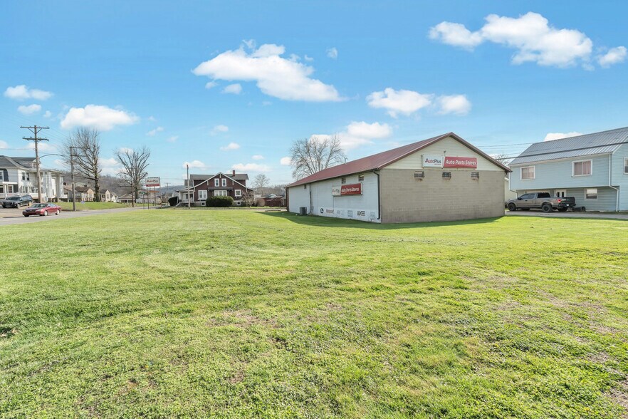 More Photos Of 274 Monroe Ave, New Martinsville Freestanding For Sale