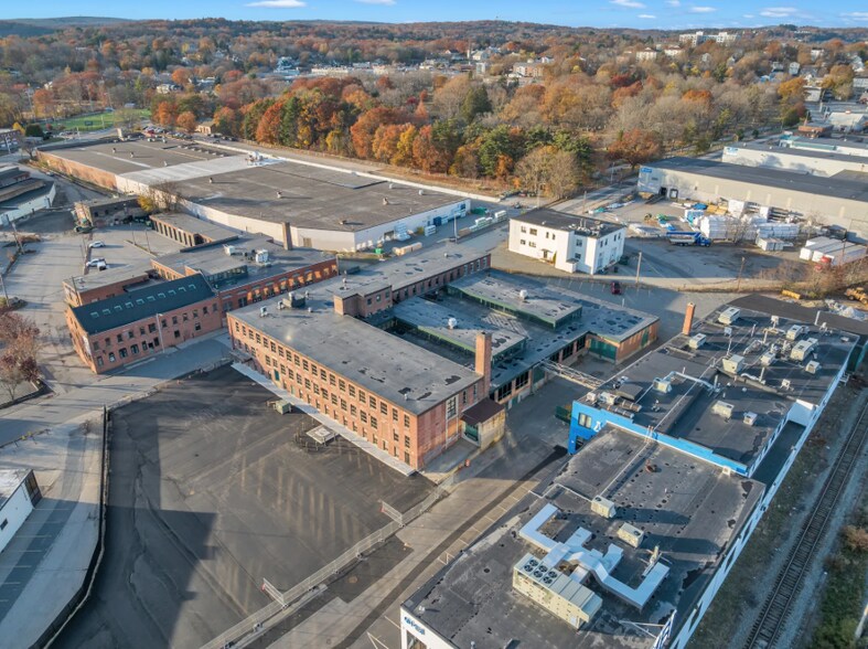 More Photos Of 100 Prescott St, Worcester Warehouse For Lease