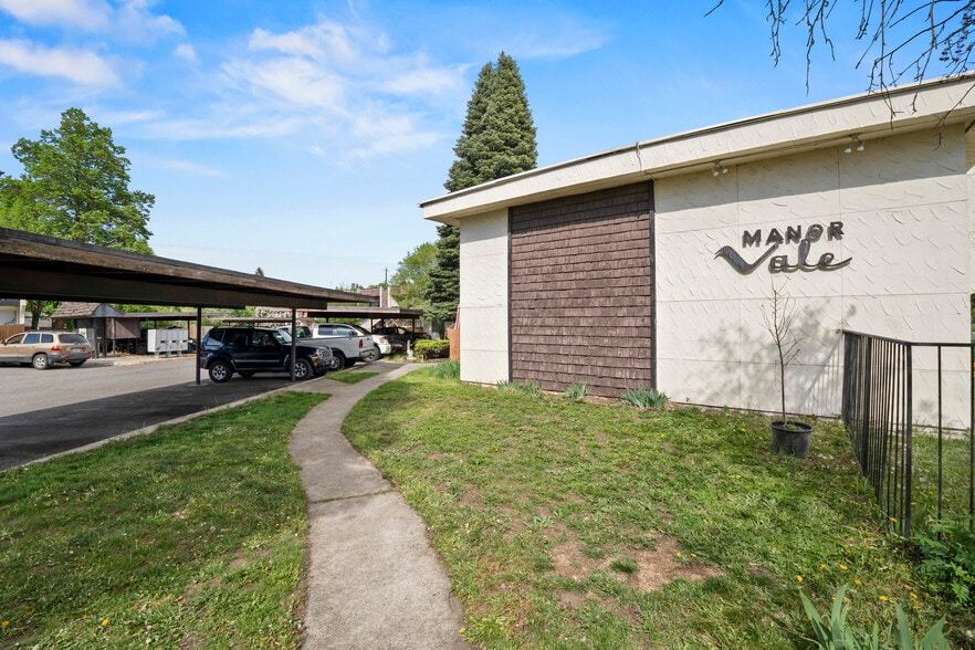Primary Photo Of 10101 E Main Ave, Spokane Apartments For Sale