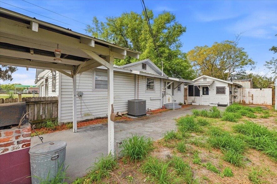 More Photos Of 506 Commonwealth Ave SW, Polk City Office Residential For Sale