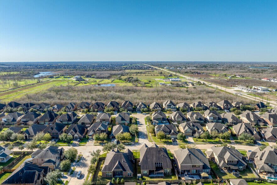 More Photos Of 2985 Kingsley dr, Pearland Land For Sale