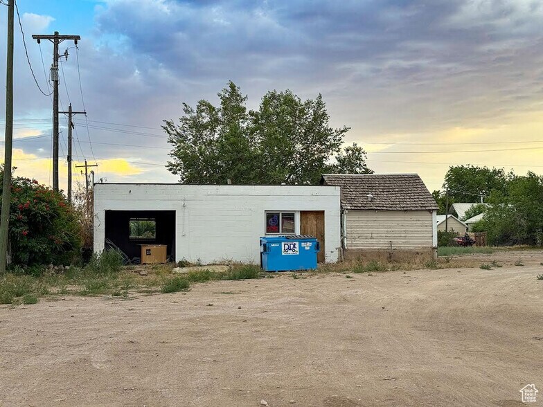 More Photos Of 235 W Main St, Vernal Office For Sale