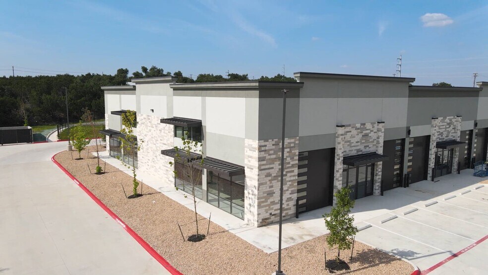 More Photos Of 15901 Ronald Reagan Blvd, Leander Showroom For Sale