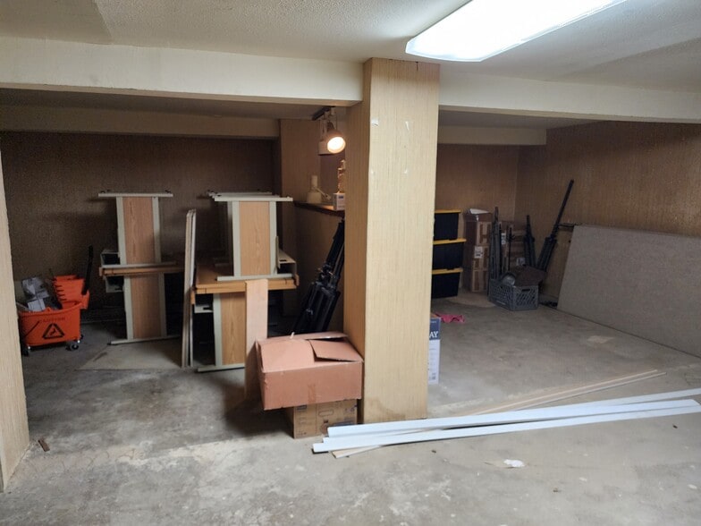 More Photos Of 142-144 N K St, Tulare Restaurant For Sale