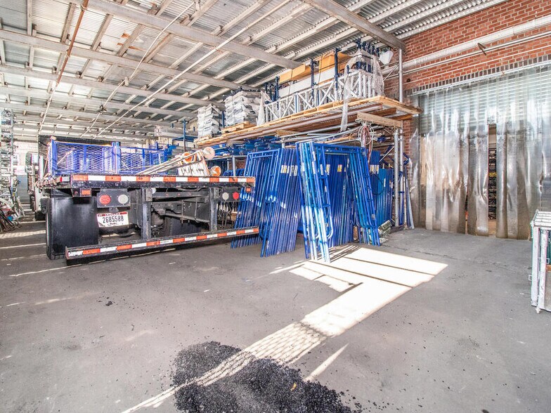 More Photos Of 205-02 Jamaica Ave, Hollis Auto Repair For Sale