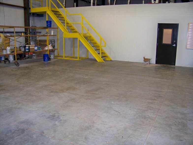 More Photos Of 9718 W County Road 154, Midland Warehouse For Sale