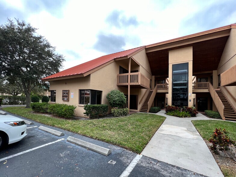 More Photos Of 2831 Ringling Blvd, Sarasota Medical For Sale