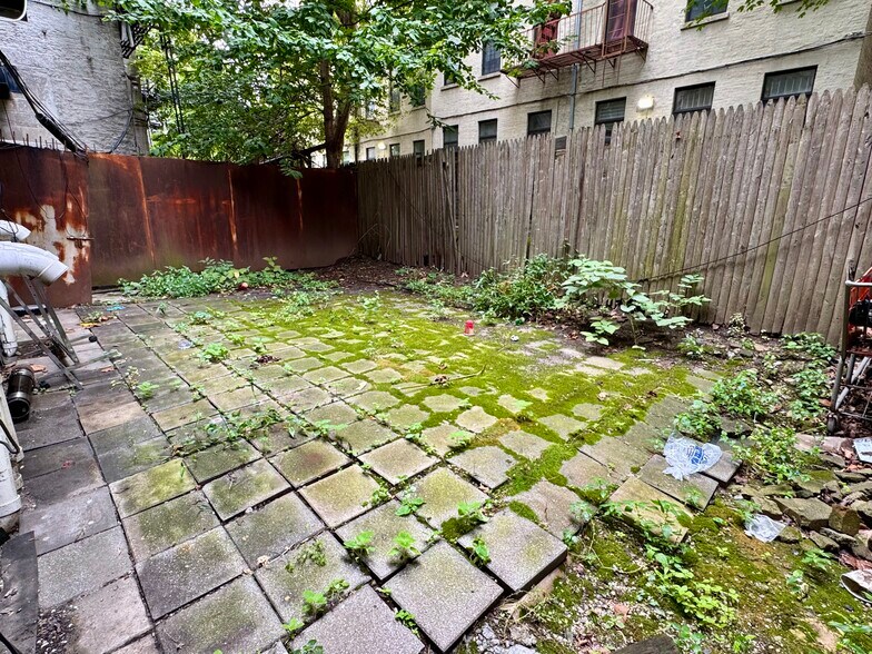 More Photos Of 1407 Fulton St, Brooklyn Apartments For Lease