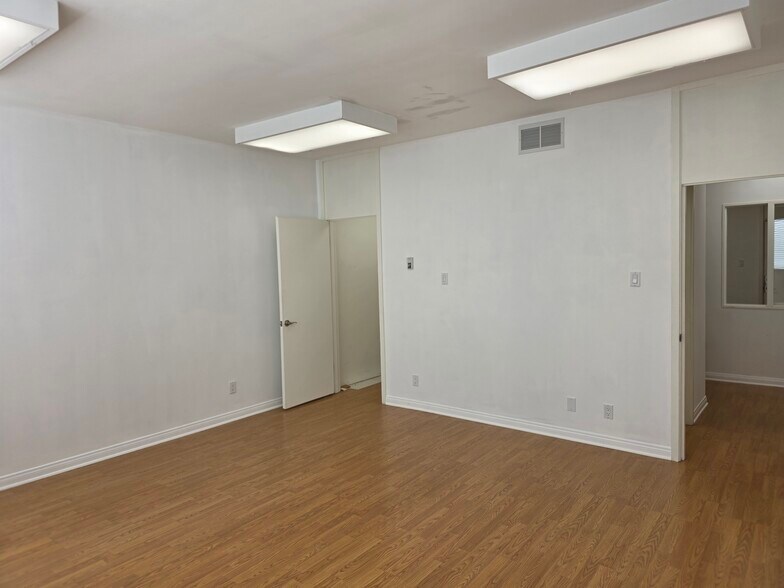 More Photos Of 228 S A St, Oxnard Medical For Sale