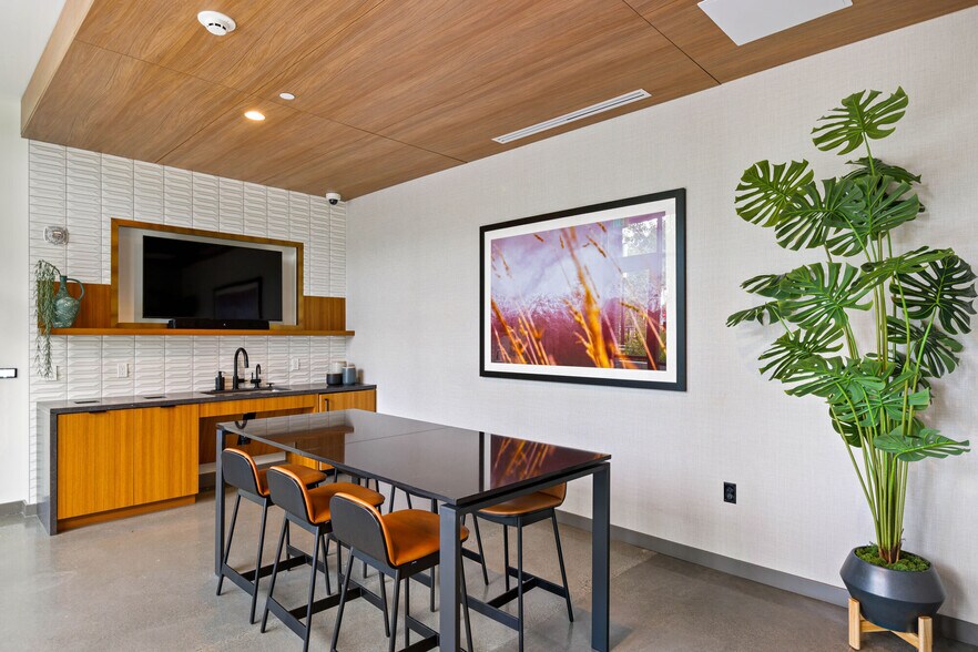 More Photos Of 17620 NE 69th Ct, Redmond Apartments For Lease