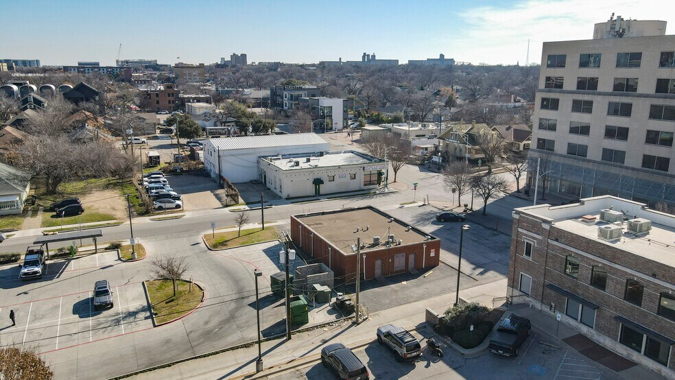 More Photos Of 1550 W Magnolia Ave, Fort Worth Medical For Sale