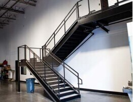 More Photos Of 900 E Lone Cactus Dr, Phoenix Warehouse For Sale