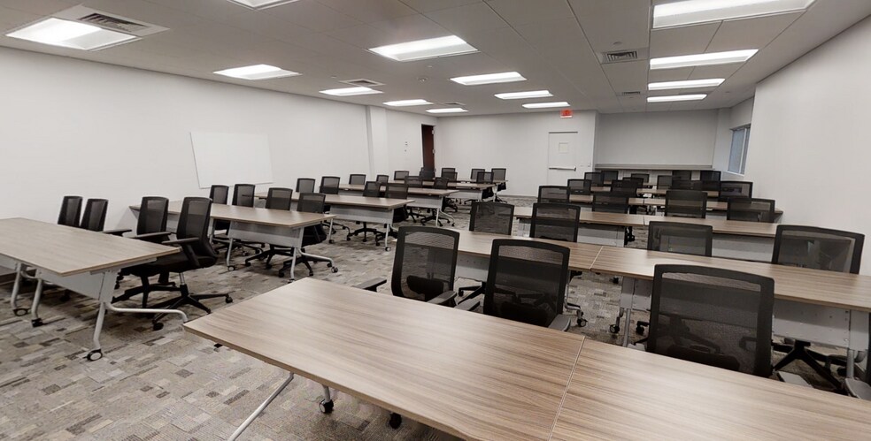 More Photos Of 951 Yamato Rd, Boca Raton Medical For Lease